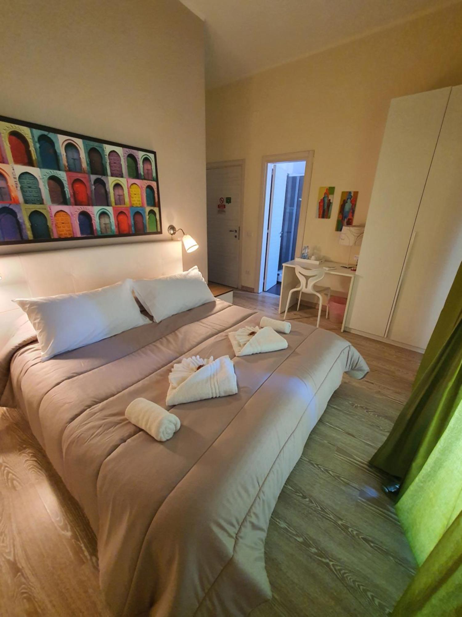 סלרנו 4Rooms Guest House Free Wi-Fi מראה חיצוני תמונה