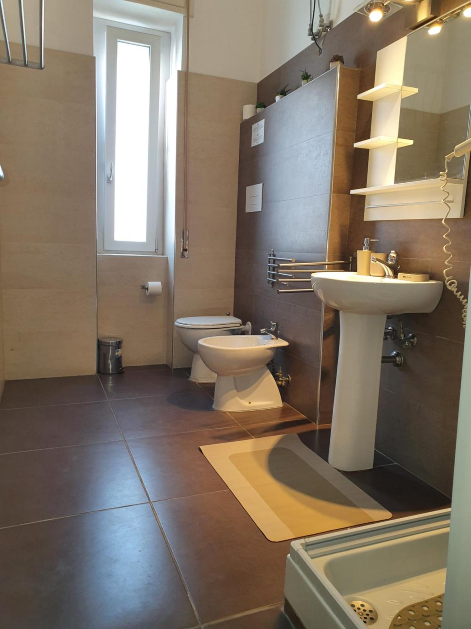 סלרנו 4Rooms Guest House Free Wi-Fi מראה חיצוני תמונה