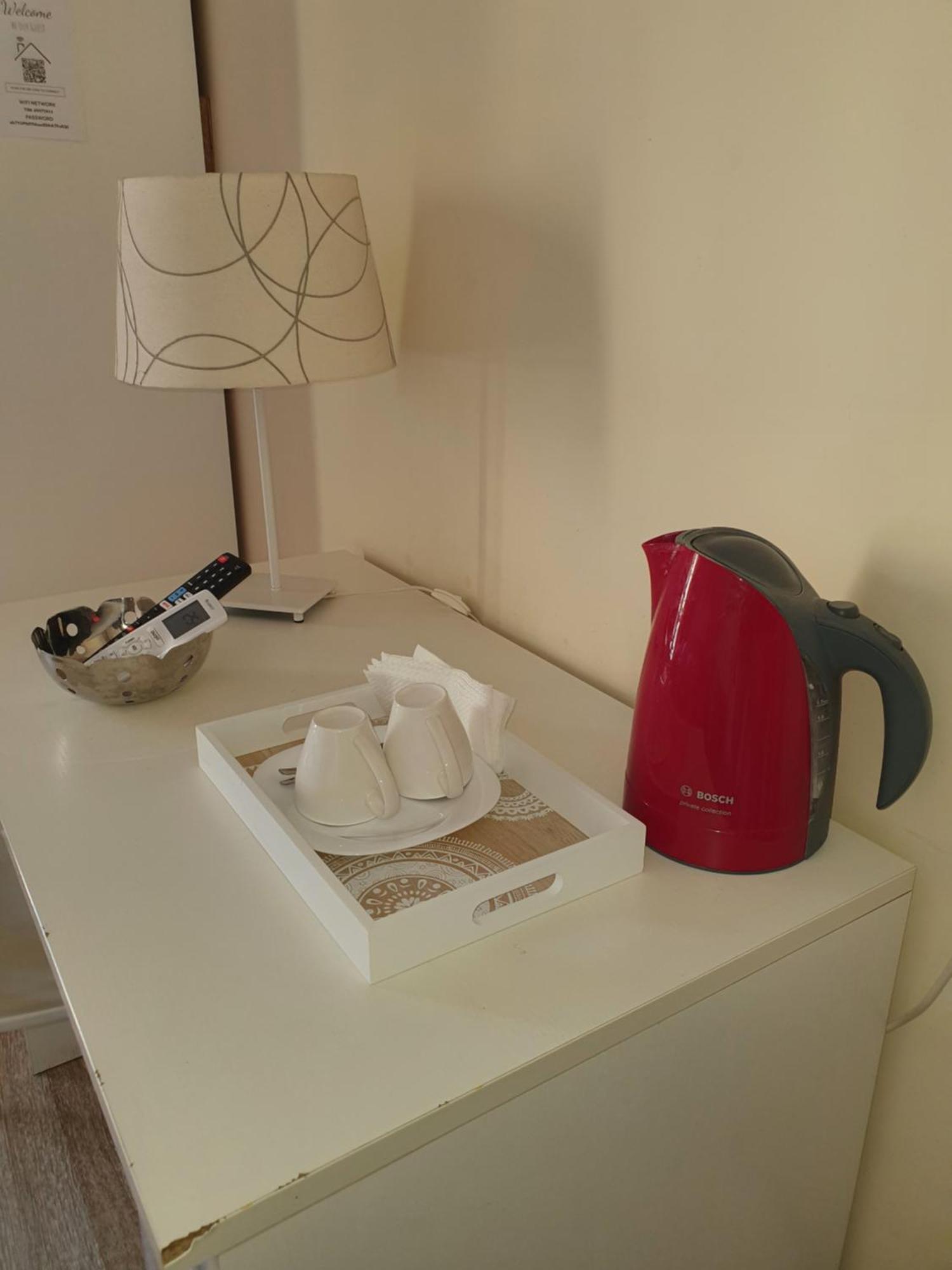 סלרנו 4Rooms Guest House Free Wi-Fi מראה חיצוני תמונה