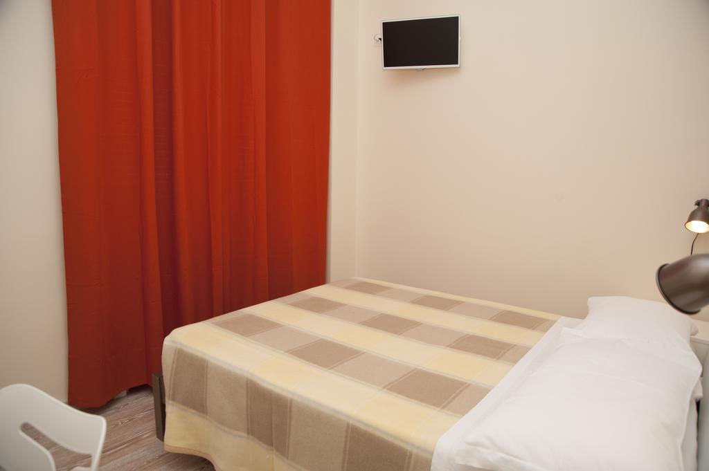 סלרנו 4Rooms Guest House Free Wi-Fi חדר תמונה
