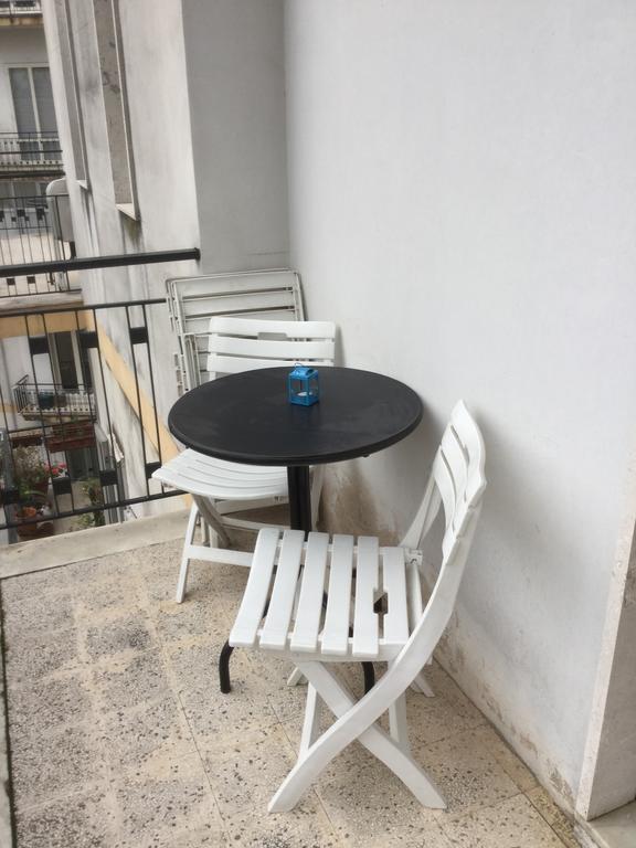 סלרנו 4Rooms Guest House Free Wi-Fi מראה חיצוני תמונה
